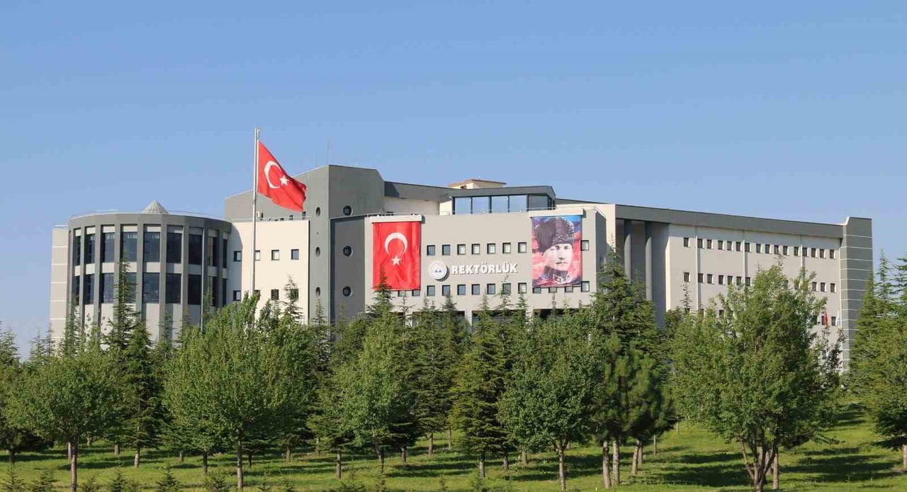 LONDRA MERKEZLİ YÜKSEKÖĞRETİM DERECELENDİRME KURULUŞU TİMES HİGHER EDUCATİON (THE) TARAFINDAN...