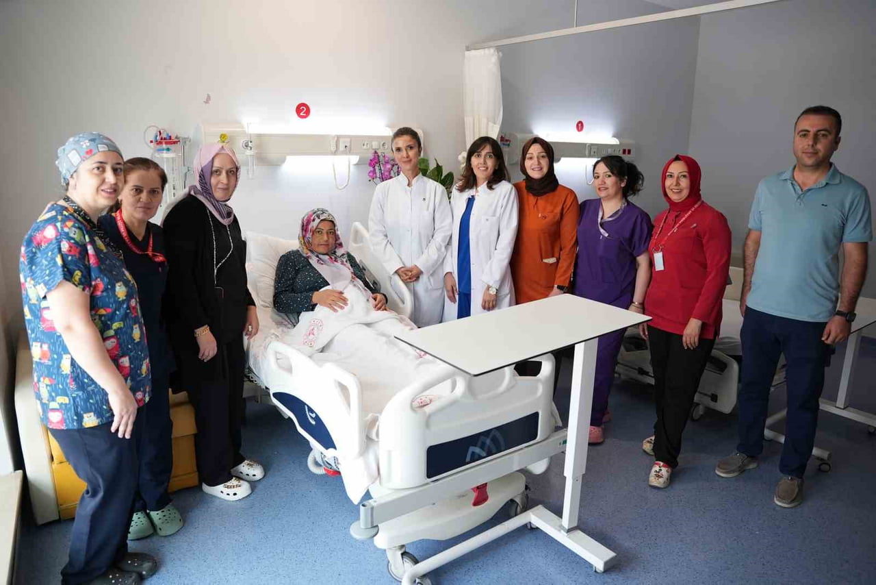 MALATYA EĞİTİM VE ARAŞTIRMA HASTANESİ TÜP BEBEK ÜNİTESİ'NDE YAKLAŞIK BİR BUÇUK YILDIR SÜRDÜRÜLEN...