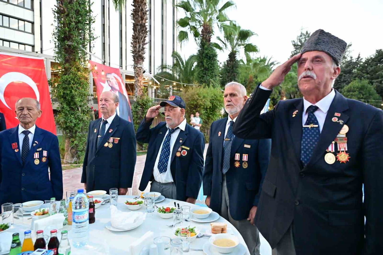 MANİSA BÜYÜKŞEHİR BELEDİYESİ, 19 EYLÜL GAZİLER GÜNÜ DOLAYISIYLA GAZİ VE ŞEHİT AİLELERİ ONURUNA...