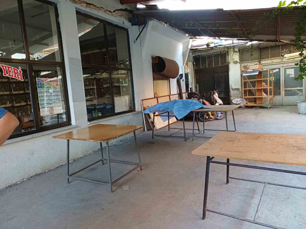 MANİSA’NIN SALİHLİ İLÇESİNDE BİR KAHVEHANEDE MEYDANA GELEN OLAYDA 35 YAŞINDAKİ BİR KİŞİ ÖLÜ...