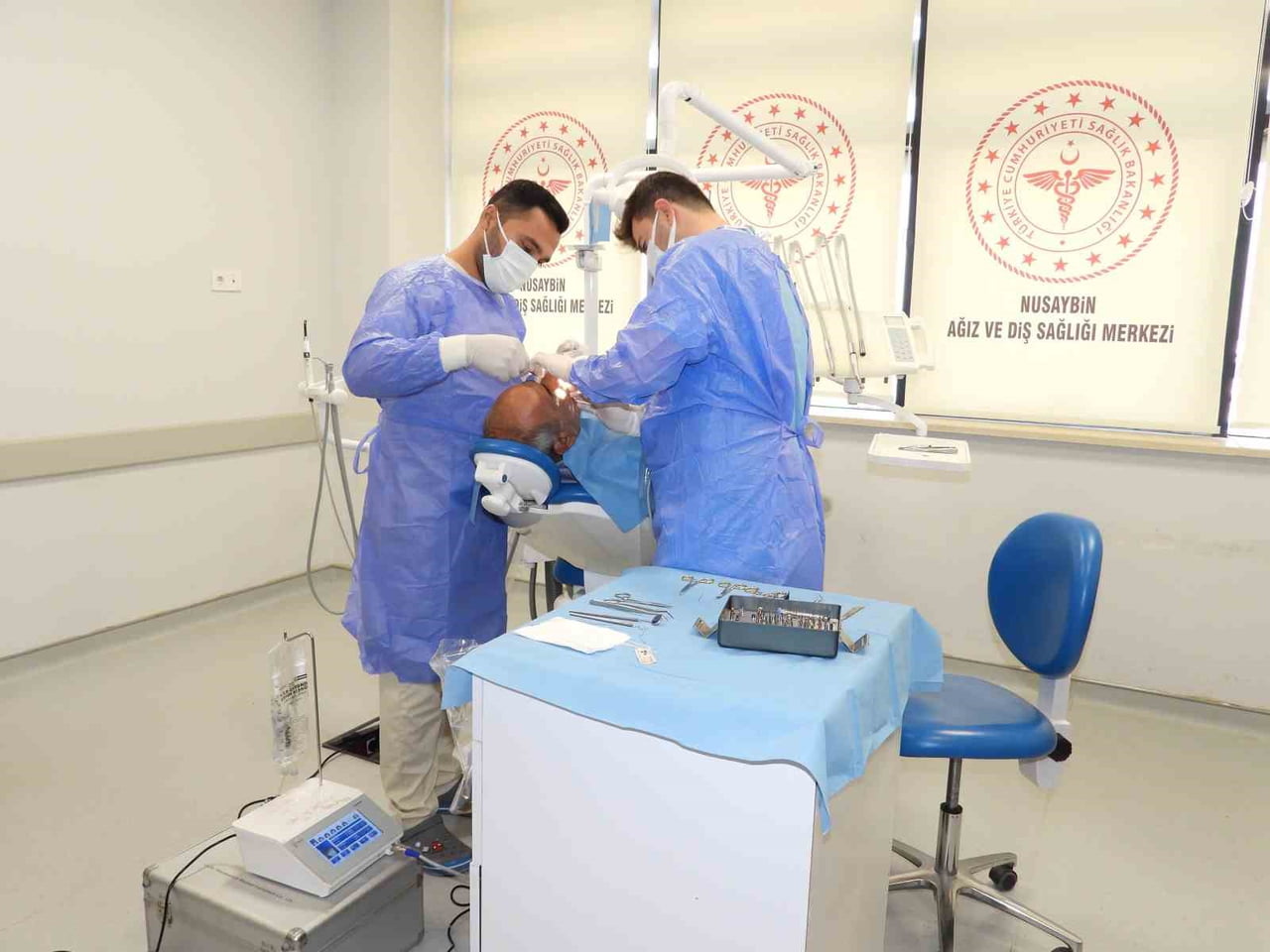 MARDİN'İN NUSAYBİN İLÇESİNDEKİ AĞIZ VE DİŞ SAĞLIĞI MERKEZİ'NDE İMPLANT TEDAVİSİ HİZMETİ...