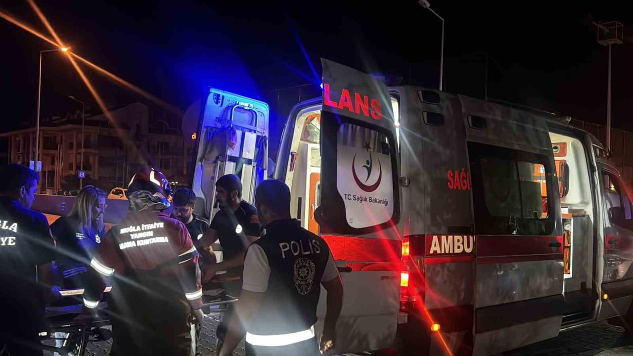 MARMARİS’TE DEREYE DÜŞEN VE HAREKETSİZ HALDE BULUNAN KİMLİĞİ HENÜZ BELİRLENEMEYEN ERKEK ŞAHIS...