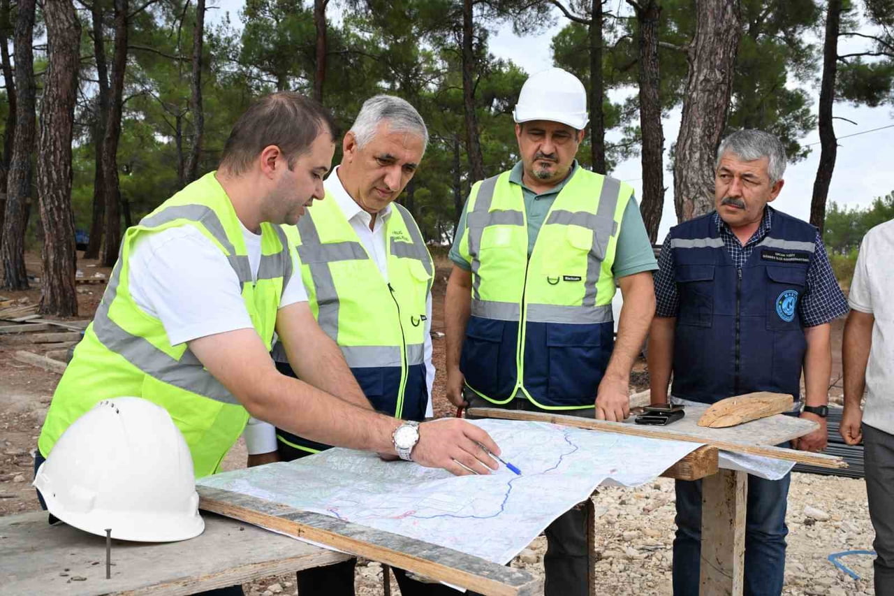 MASKİ GENEL MÜDÜRÜ ALİ KILIÇ VE YATIRIM VE İNŞAAT DAİRESİ BAŞKANI DR. ORHAN GÖKDEMİR, GÖRDES’TE...