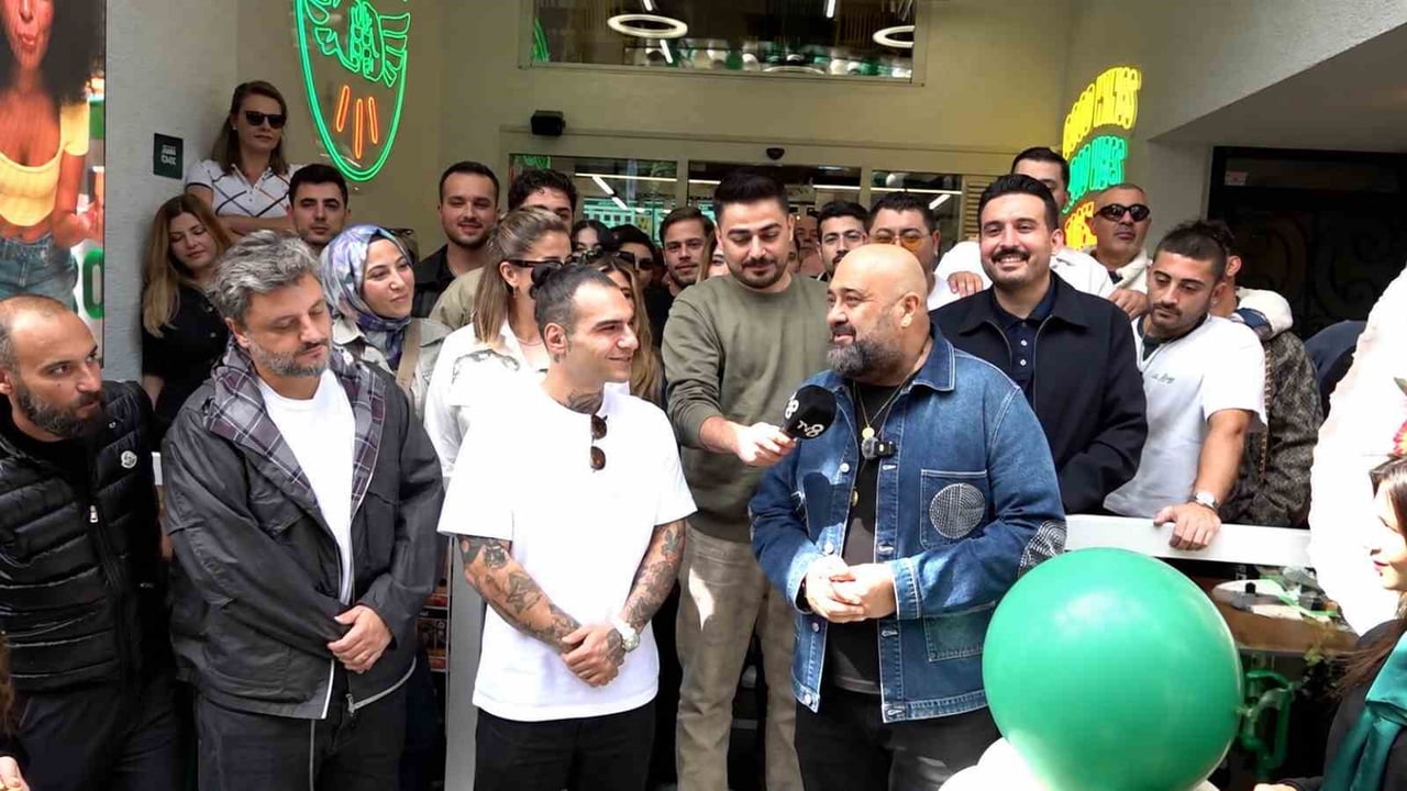 MASTERCHEF TÜRKİYE’NİN SEVİLEN İSİMLERİNDEN TOLGA ŞENER, KENDİ MARKASI WİNGSBRO’NUN İLK ŞUBESİNİ...