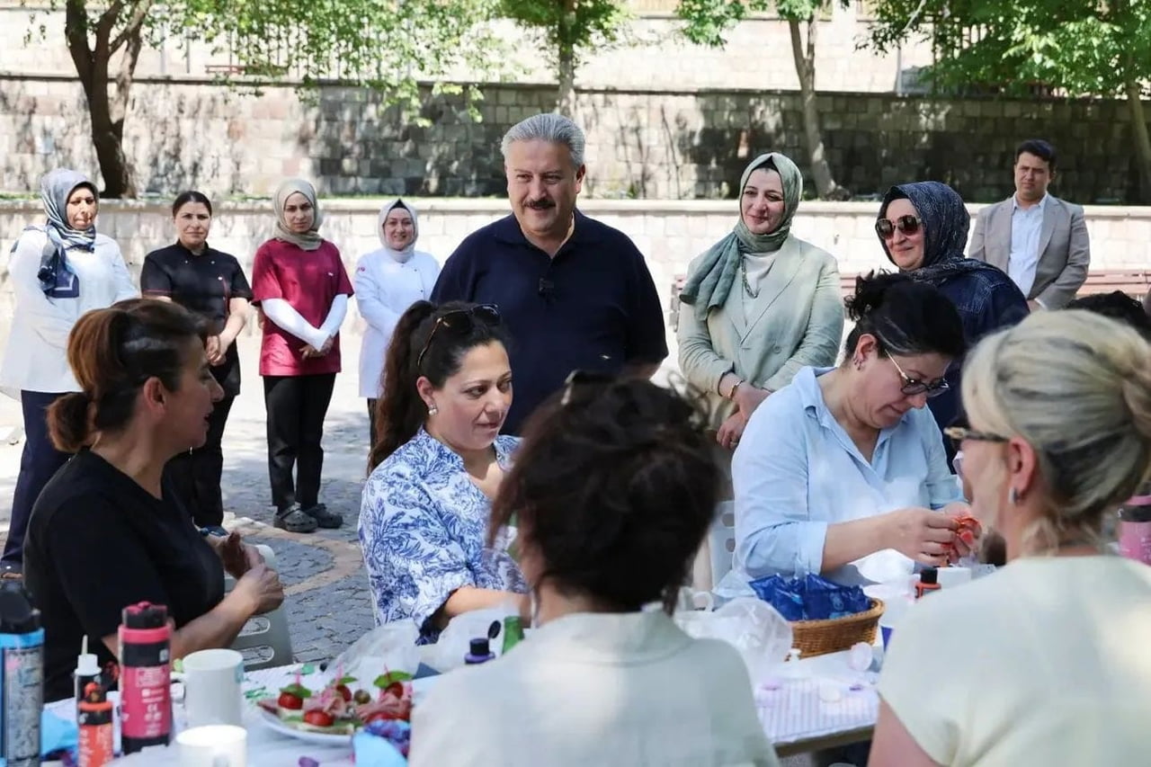 MELİKGAZİ BELEDİYESİ’NİN BÜNYESİNDE BULUNAN TARİHİ VE DOĞAL GÜZELLİKLERİYLE ÖNE ÇIKAN GESİ KAMP...