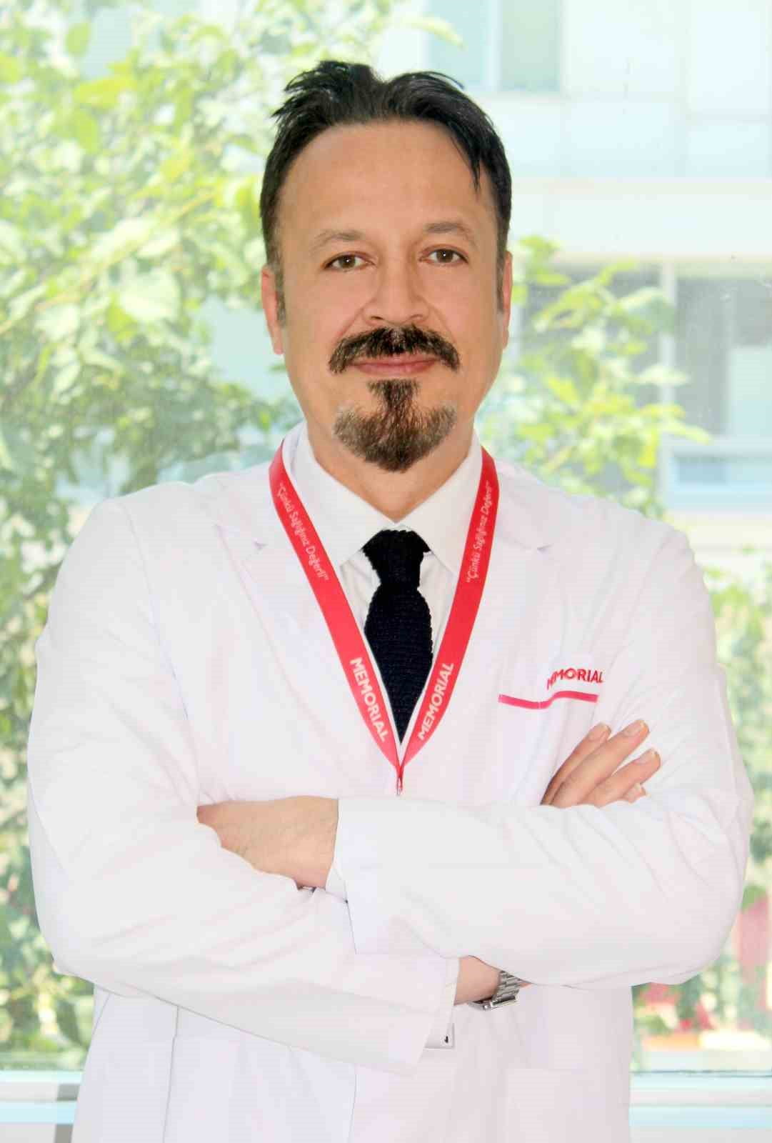 MEMORİAL KAYSERİ HASTANESİ ORTOPEDİ VE TRAVMATOLOJİ BÖLÜMÜ'NDEN PROF. DR. FATİH KARAASLAN, YAPAY...
