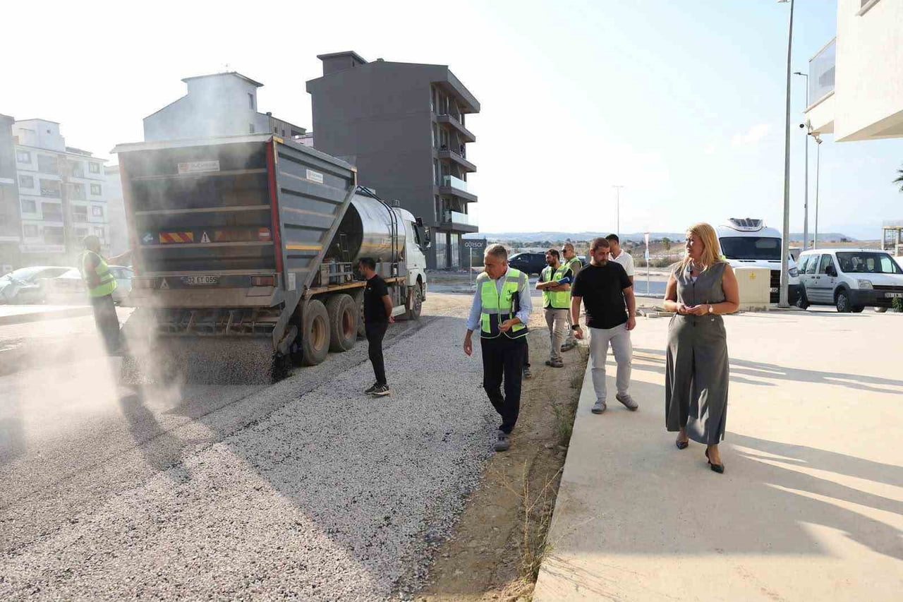 MERKEZEFENDİ BELEDİYESİ, İLÇE GENELİNDE ULAŞIM GÜVENLİĞİNİ VE KONFORUNU ARTIRMAK AMACIYLA YOL...