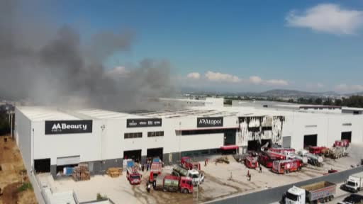 Mersin’de temizlik malzemesi üretimi yapan fabrikada yangın