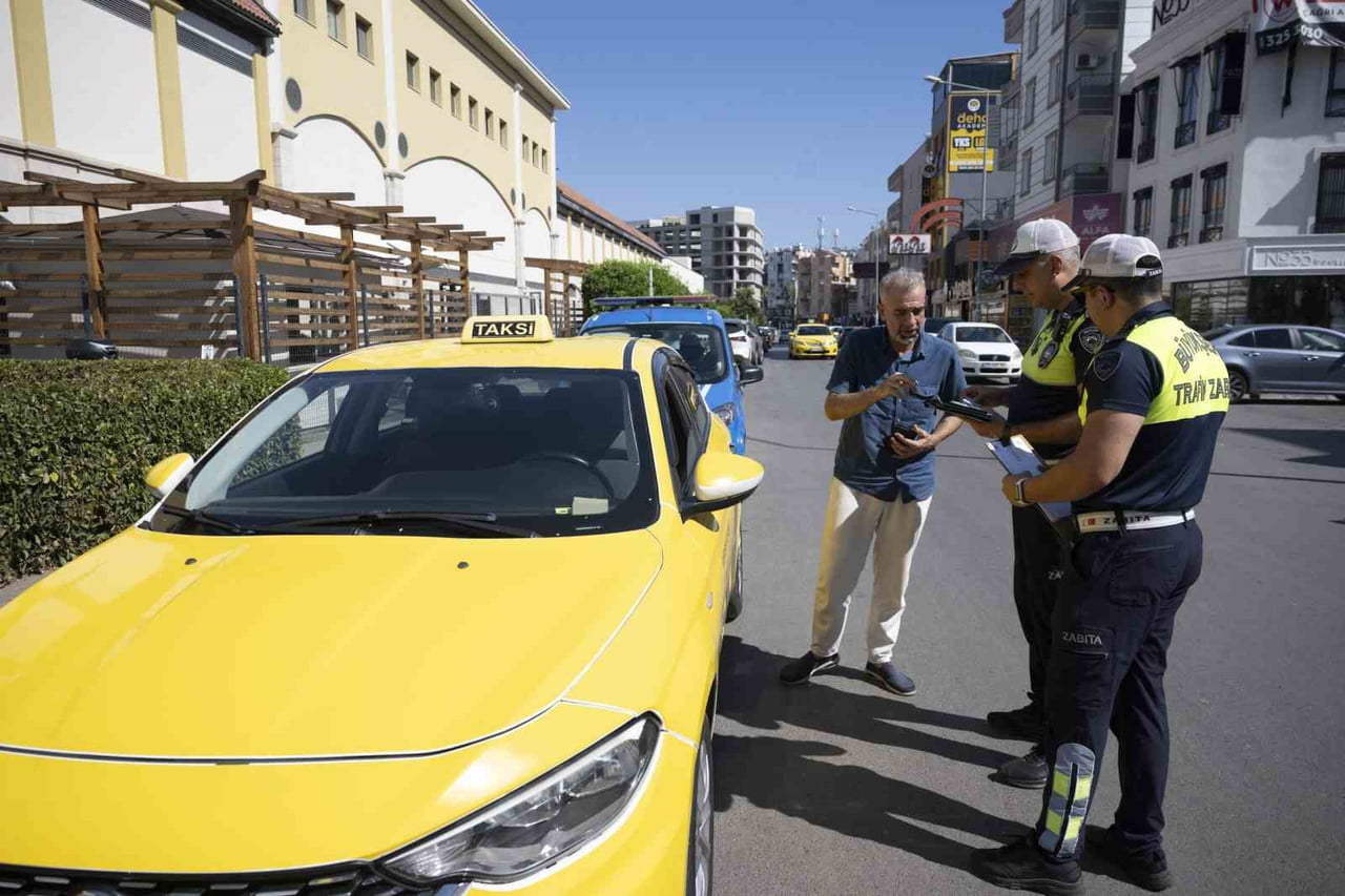 MERSİN’DE TİCARİ TAKSİLERE YÖNELİK DENETİMLERDE 2026 YILI AĞUSTOS AYI İTİBARIYLA 810 ARAÇ KONTROL...