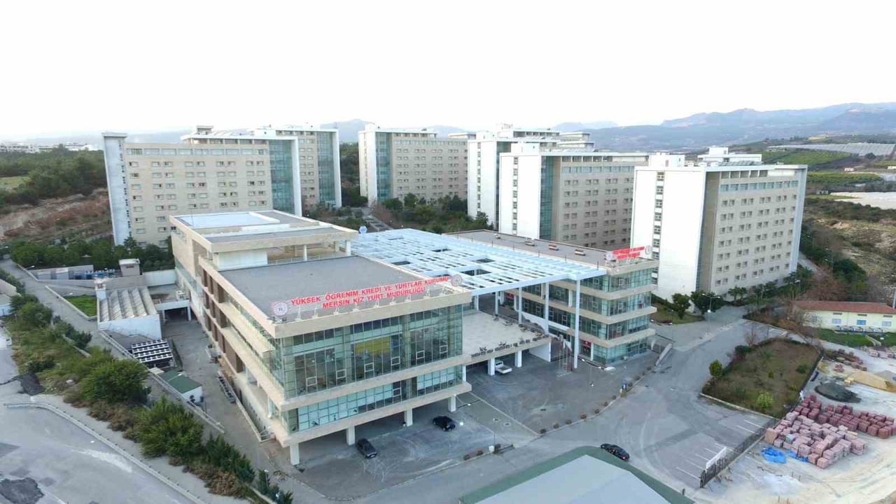 MERSİN’DE ÜNİVERSİTE EĞİTİMİ İÇİN KENTE GELEN ÖĞRENCİLER, GENÇLİK VE SPOR İL MÜDÜRLÜĞÜ TARAFINDAN...