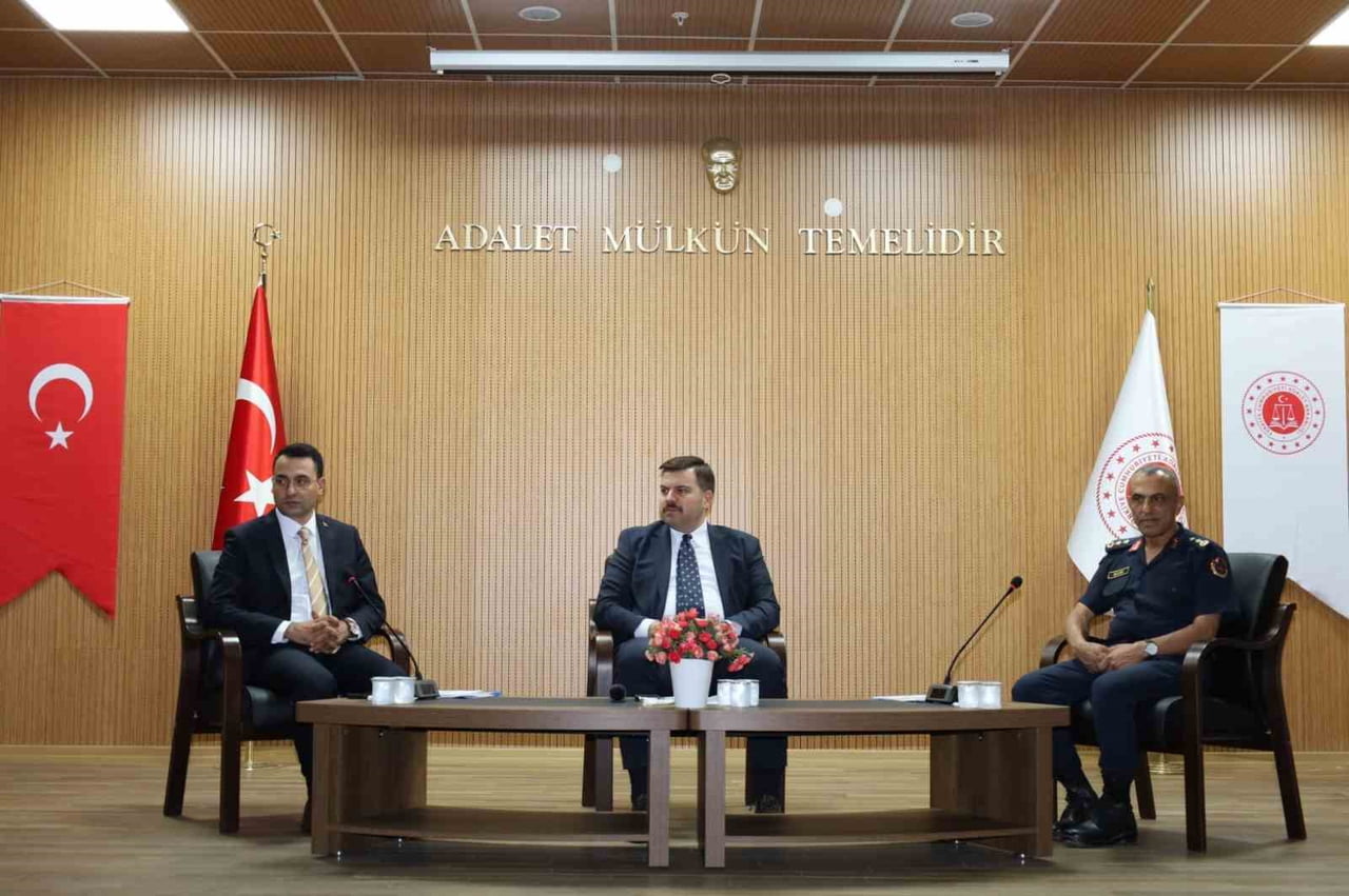 MERSİN’İN TARSUS İLÇESİNDE, TERÖR, ORGANİZE SUÇLAR, KAÇAKÇILIK, MALİ SUÇLAR VE UYUŞTURUCUYLA...