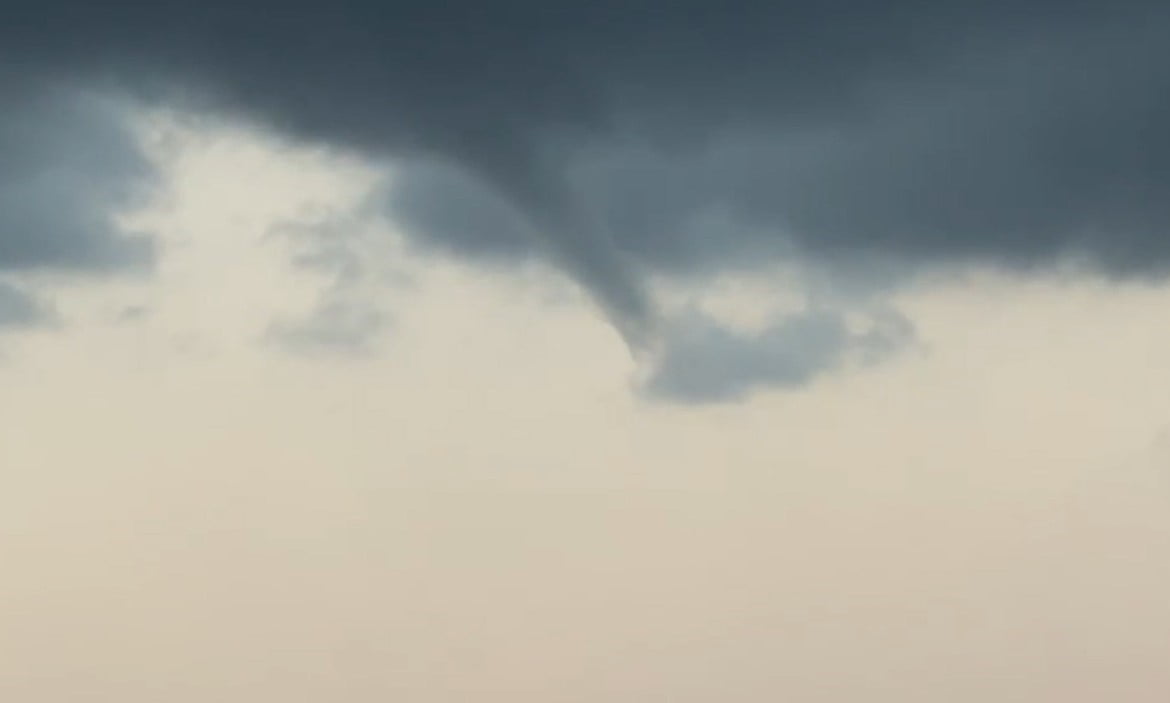 METEOROLOJİ 4. BÖLGE MÜDÜRLÜĞÜNÜN SAĞANAK YAĞIŞ UYARISINDA BULUNDUĞU ALANYA’DA FIRTINA ETKİLİ...