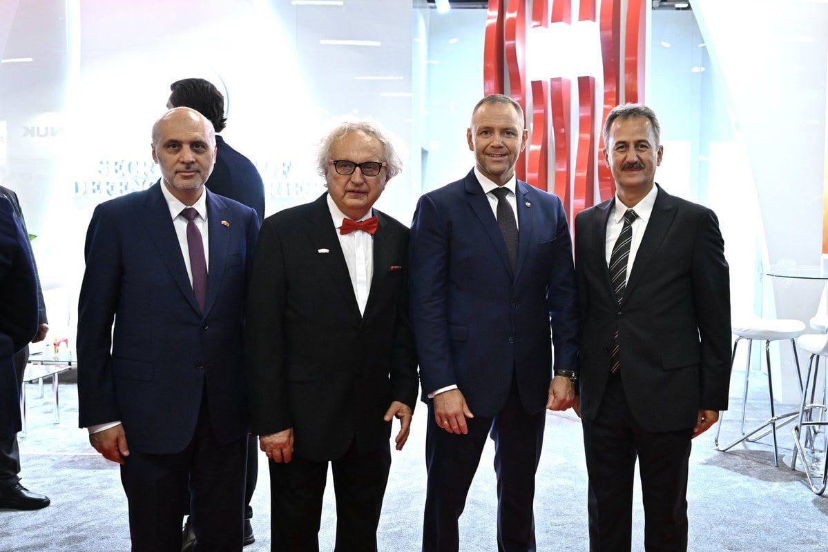 MSPO FUARI'NDA CUMHURBAŞKANLIĞI SAVUNMA SANAYİİ BAŞKANLIĞI (SSB) VE ASELSAN STANTLARINI ZİYARET...
