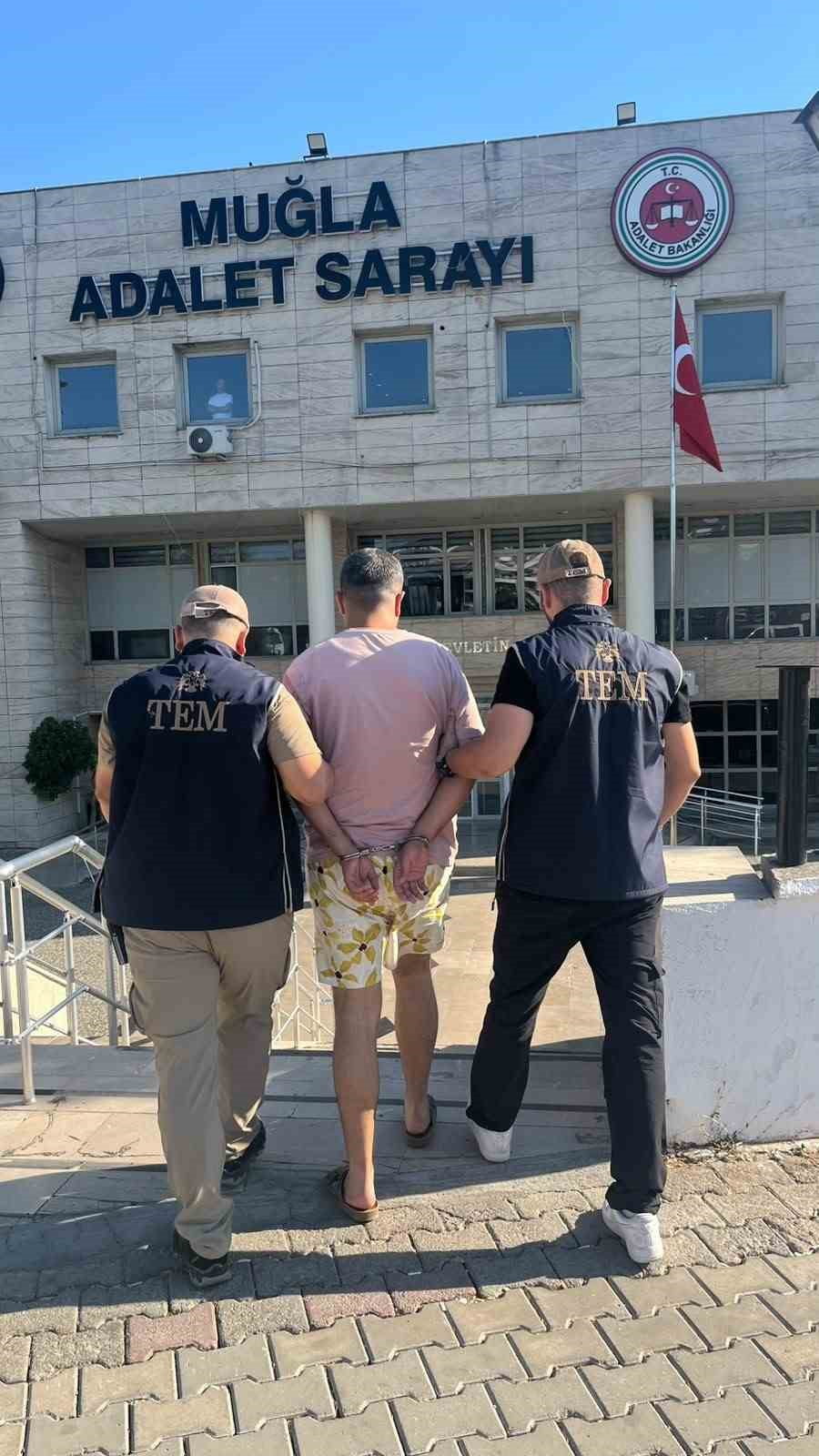 MUĞLA’DA 6 YIL 10 AY HAPİS CEZASIYLA ARANAN ŞAHIS YAKALANDI