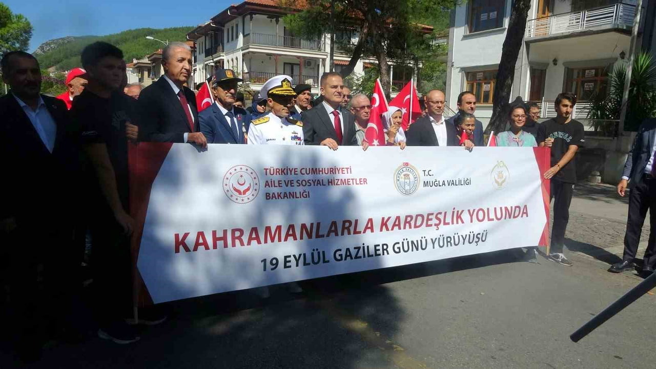 MUĞLA’DA GAZİLER HAFTASI KAPSAMINDA ‘KAHRAMANLARLA KARDEŞLİK YOLUNDA’ YÜRÜYÜŞÜ...