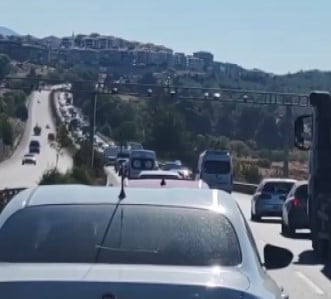 MUĞLA’DA ÜÇ ARAÇLI ZİNCİRLEME TRAFİK KAZASI
