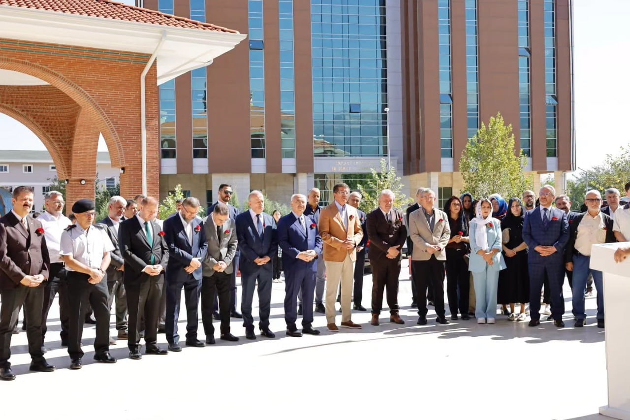 MUKADDES EMANETLER DENİZLİ’DE ZİYARETE AÇILDI