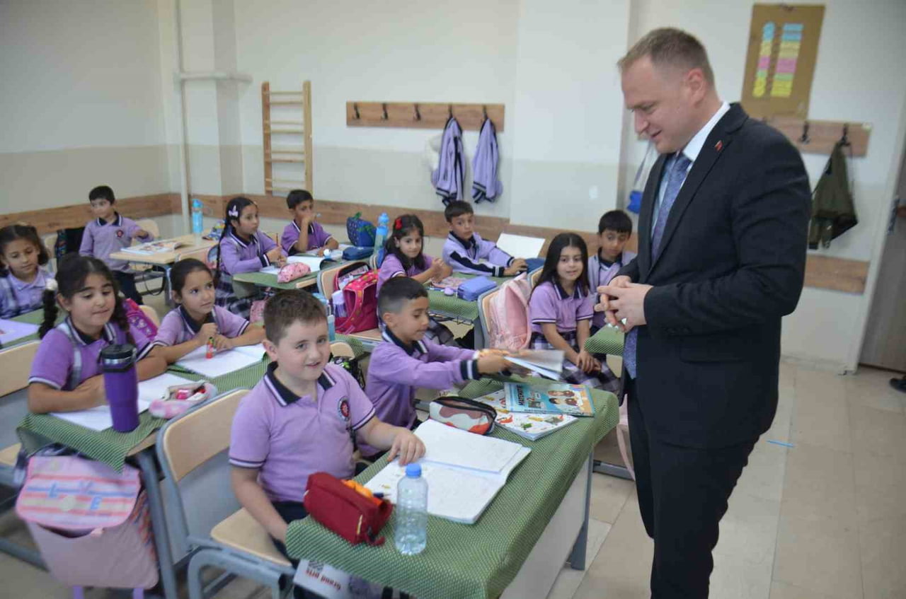 MUŞ'UN BULANIK İLÇESİNDE İLKÖĞRETİM HAFTASI DÜZENLENEN ETKİNLİKLERLE KUTLANDI.
