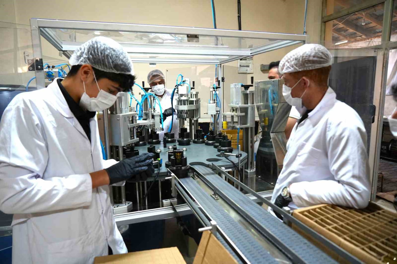 MUŞ’TA 10 YILDIR ÜRETİLEN PARFÜMLER TÜRKİYE’NİN DÖRT BİR YANINA VE YURT DIŞINA GÖNDERİLİYOR....