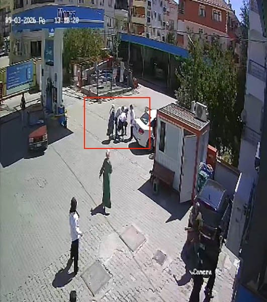 NEFES BORUSUNA ŞEKER KAÇAN ÇOCUK, POLİSİN HEİMLİCH MANEVRASIYLA KURTULDU