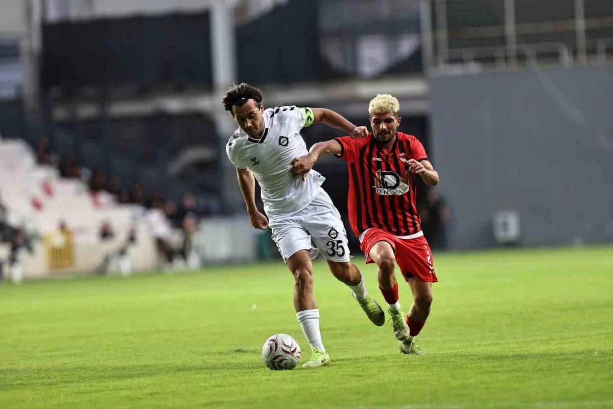 NESİNE 3. LİG 2. GRUP İLK HAFTA MÜCADELESİNDE ALTAY DEPLASMANINA KONUK OLAN DENİZLİ İDMAN YURDU...