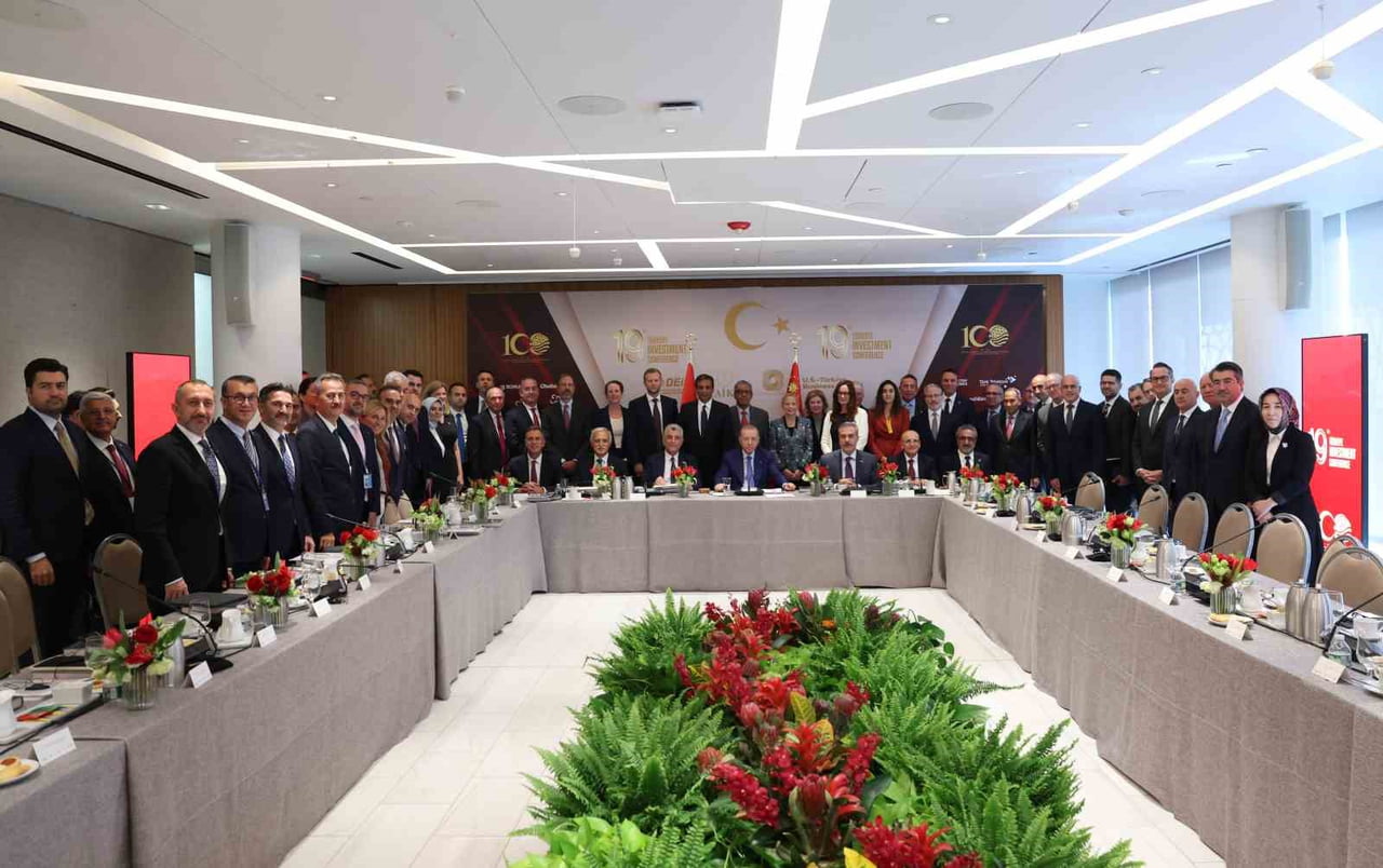 NEW YORK (İHA) - CUMHURBAŞKANI RECEP TAYYİP ERDOĞAN, ABD’NİN NEW YORK KENTİNDEKİ TEMASLARI...