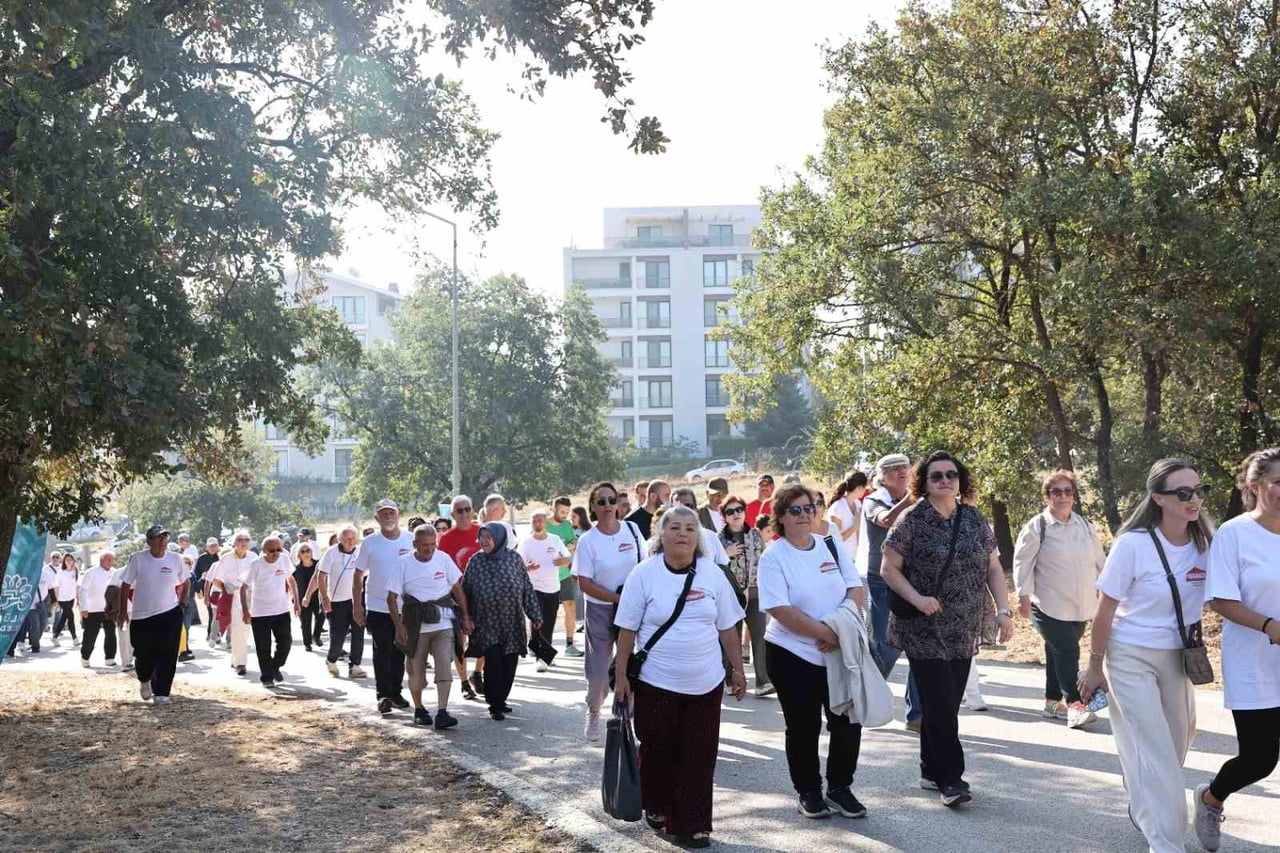 NİLÜFER BELEDİYESİ, DÜNYA ALZHEİMER AYI ETKİNLİKLERİ KAPSAMINDA TOPLUMSAL FARKINDALIK OLUŞTURMAK...