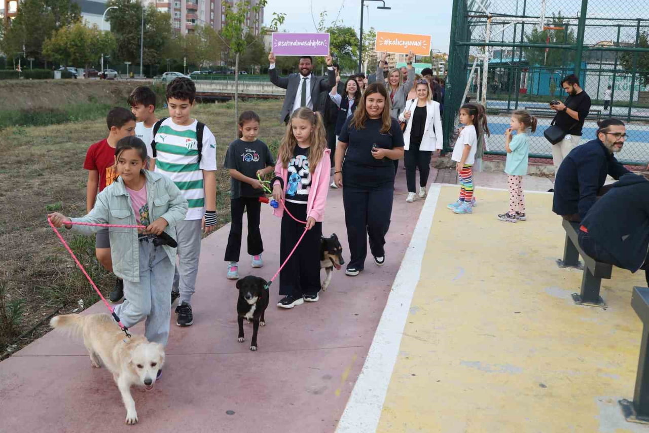 NİLÜFER BELEDİYESİ VE NİLÜFER KENT KONSEYİ GENÇLİK MECLİSİ 29 EKİM SPOR PARKI’NDA DÜZENLEDİĞİ...