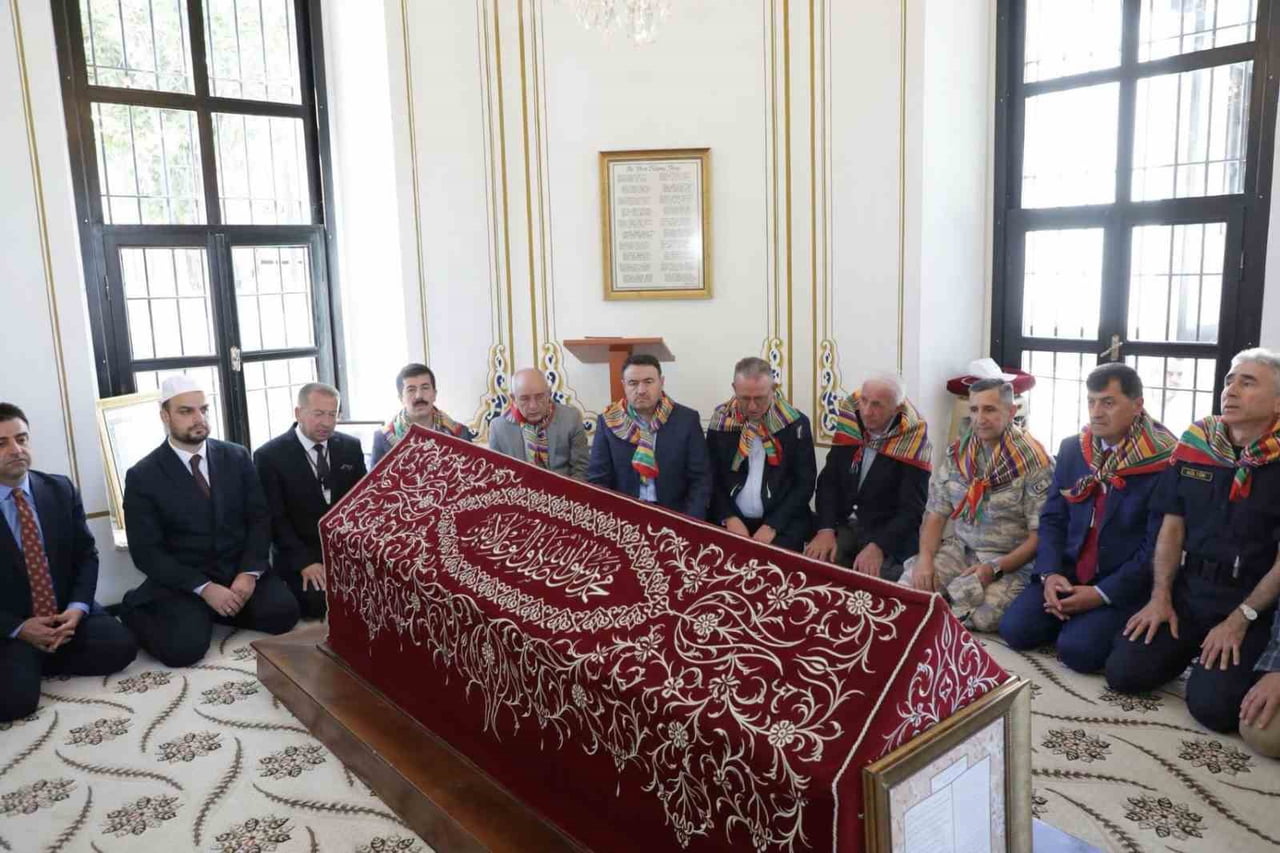 OSMANLI DEVLETİ'NİN KURUCUSU OSMAN GAZİ'NİN BABAANNESİ, ERTUĞRUL GAZİ'NİN ANNESİ VE TÜRK TARİHİNDE...