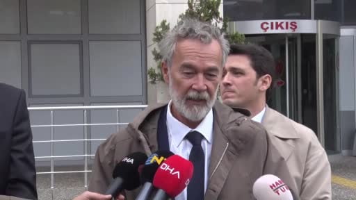 Oyuncı Sedat Savtak: "Senaryoda ne yazıyorsa nasıl aktarmam gerekiyorsa oyunculuğumla...