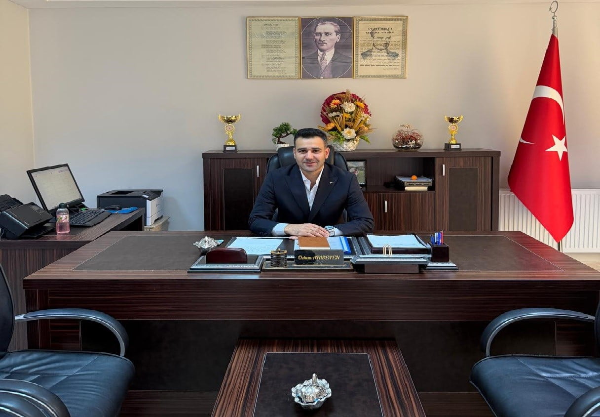 PATNOS GENÇLİK VE SPOR İLÇE MÜDÜRLÜĞÜNDE ÖNEMLİ BİR BAYRAK DEĞİŞİMİ YAŞANDI. MÜDÜRLÜK GÖREVİNİ...