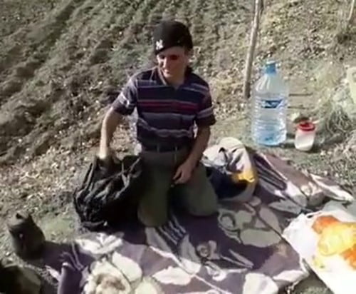 PAYLAŞTIĞI VİDEOLARLA İLGİ GÖREN ERZURUMLU FENOMEN ÇOBAN ŞAHİN DÜRLÜ’NÜN ÖĞLEN YEMEĞİ İÇİN...