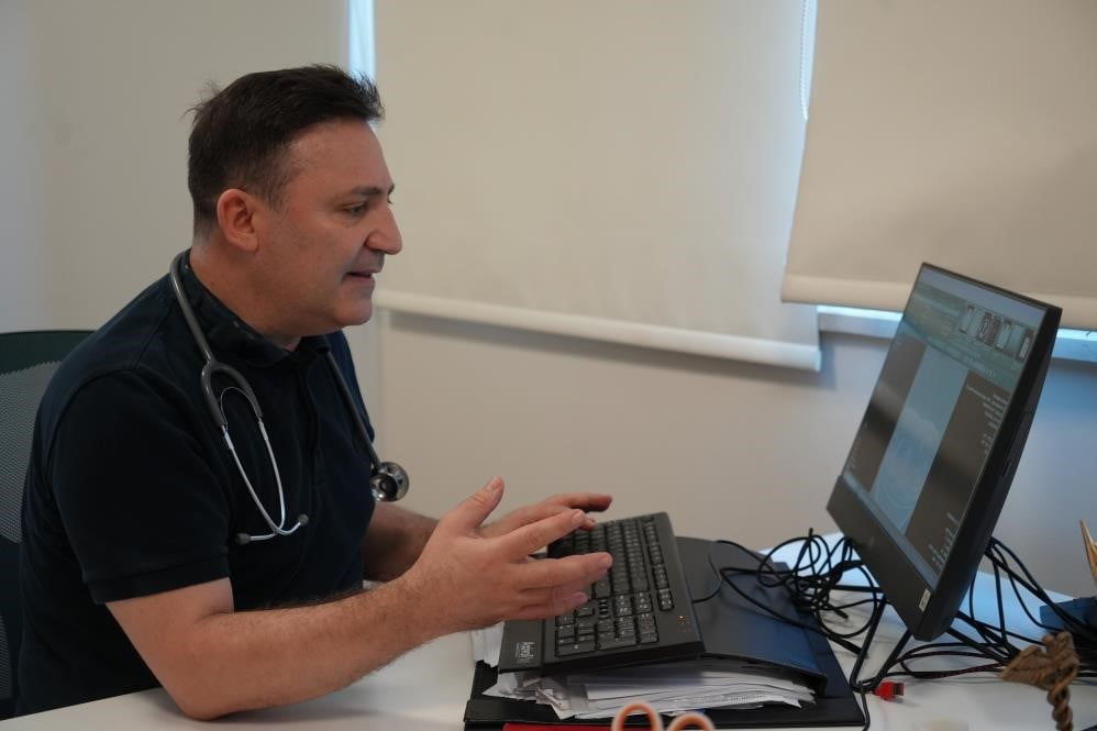 PROF. DR. ŞEVKET ÖZKAYA