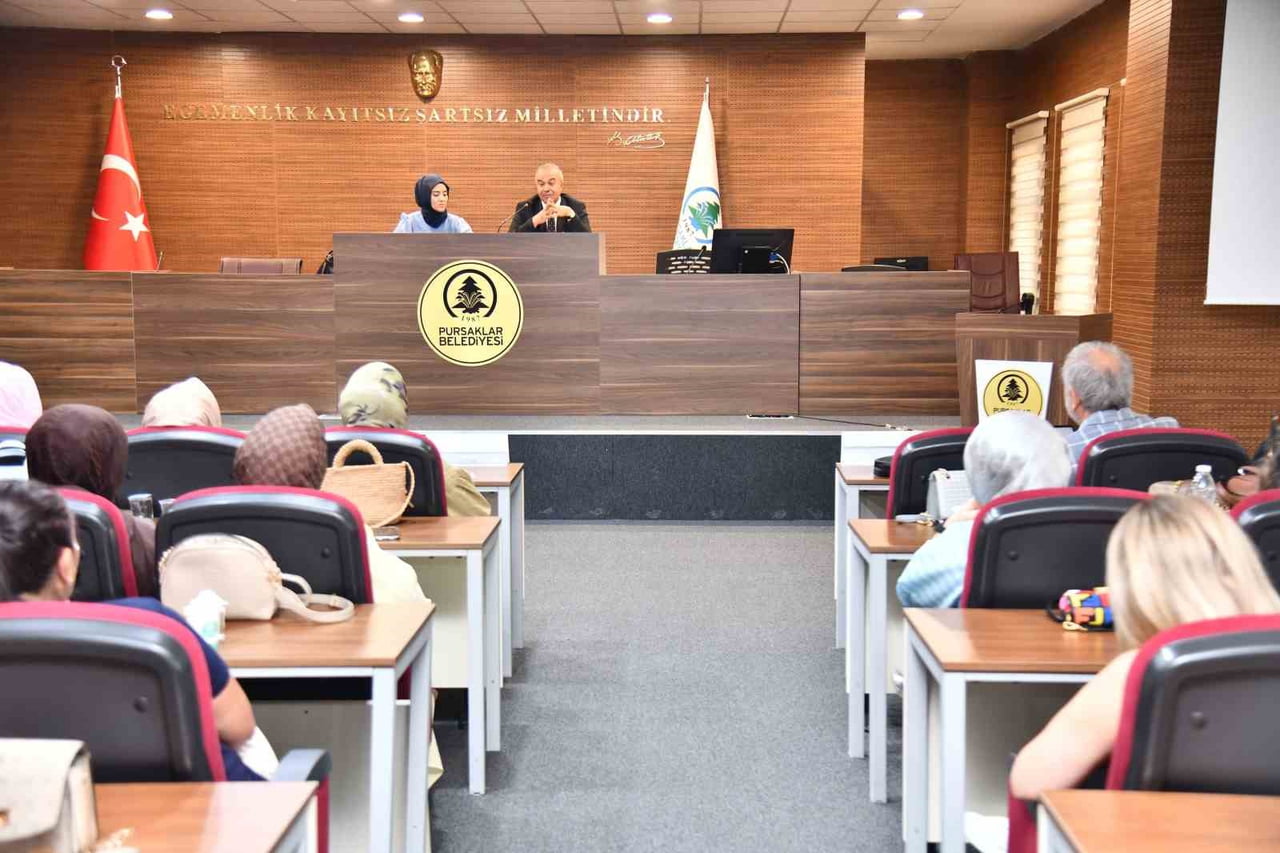 PURSAKLAR BELEDİYESİ NEZAKET OKULLARI ÖĞRETMENLERİ, MESLEKİ VE KİŞİSEL GELİŞİMLERİNE KATKI...