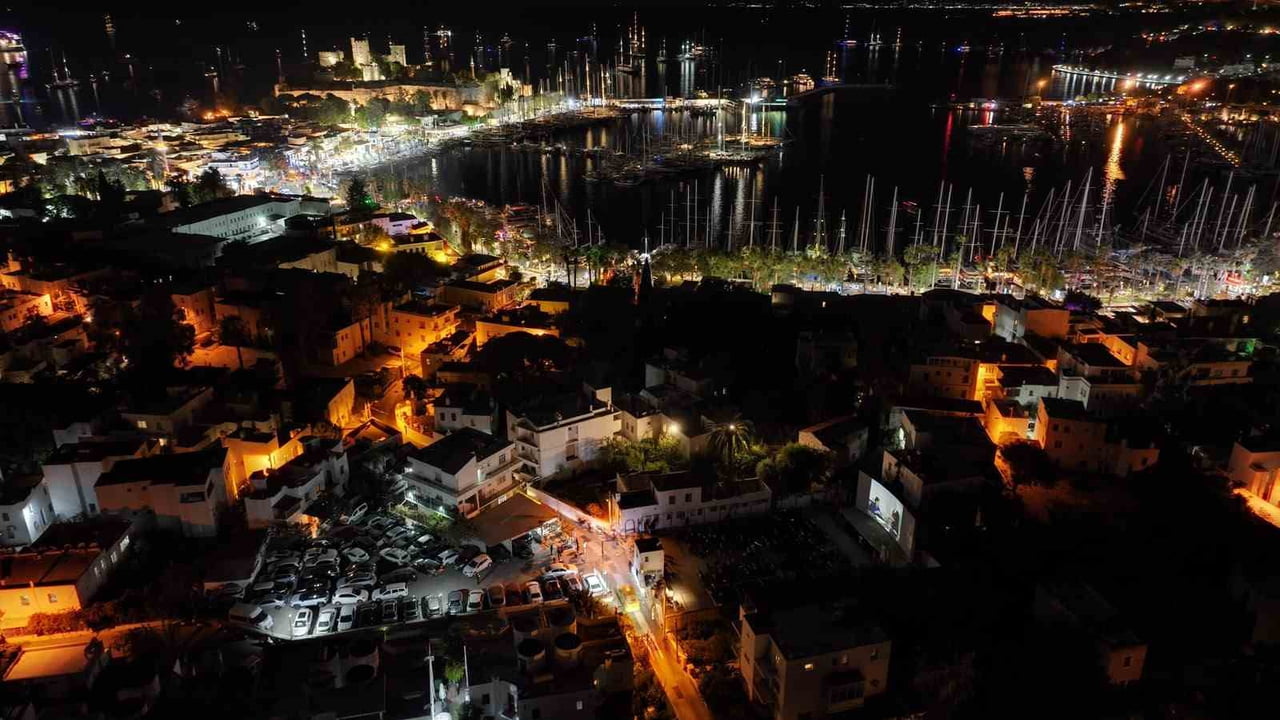 "BODRUM HÂKİMİ" İLE NOSTALJİ DOLU GECE