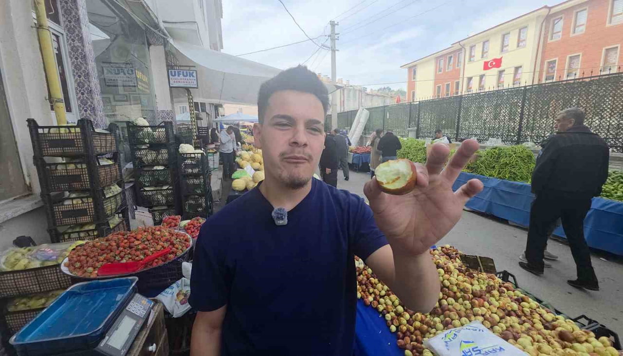 "DOKTOR HÜNNAP" OLARAK ADLANDIRILAN SİMAV HÜNNAPI, PAZARIN GÖZDE MEYVELERİNDEN BİRİ HALİNE...