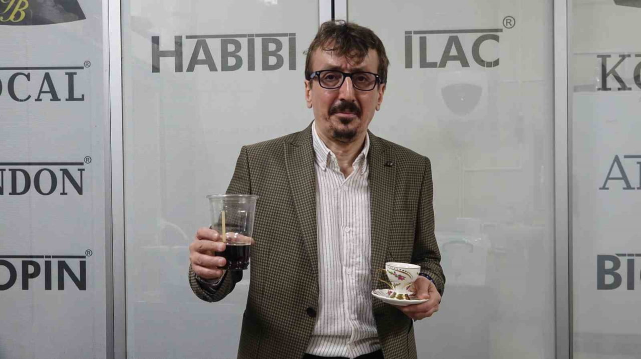 RİZELİ MUCİT HABİB KOÇAL, TÜRKİYE’NİN YILLIK 1 MİLYAR DOLARA YAKLAŞAN KAHVE ÇEKİRDEĞİ İTHALATINI...