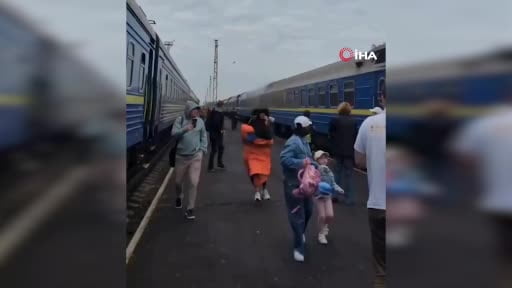 Rusya’ya ait insansız hava aracı (İHA), Ukrayna-Polonya sınırındaki Yahodyn’de bir trene isabet...
