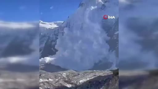 Rusya’ya bağlı Kabardino-Balkarya Cumhuriyeti’nde bulunan Mizhirgi Dağı’ndan dün meydana gelen çığ...