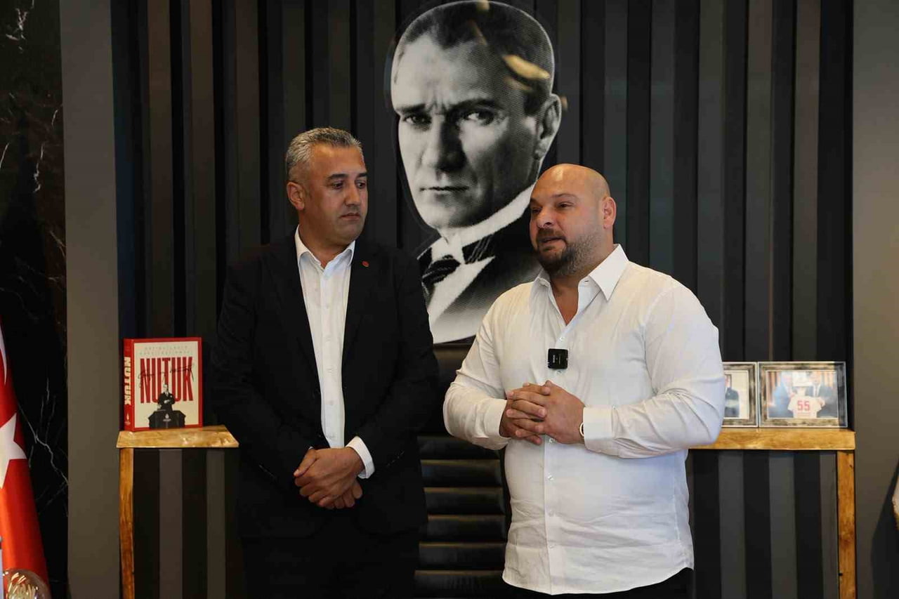 SAĞDAKİ   SAMSUN ATAKUM BELEDİYE BAŞKANI SERHAT TÜRKEL, "TEMİNAT MEKTUBU GELMEK ÜZERE. SÜRECİN...