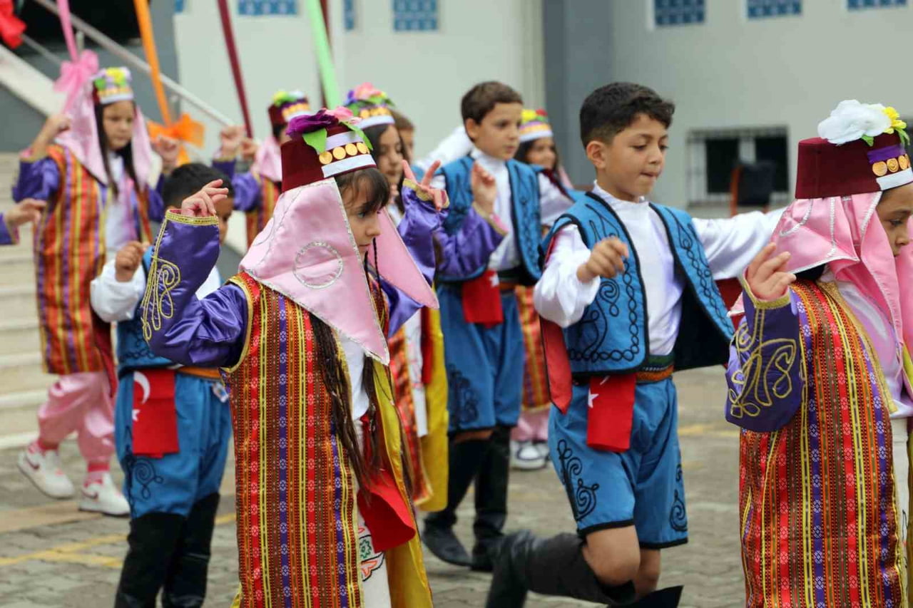 SAKARYA’NIN KARASU İLÇESİNDE 14-18 EYLÜL İLKÖĞRETİM HAFTASI DÜZENLENEN TÖREN VE ÇEŞİTLİ...