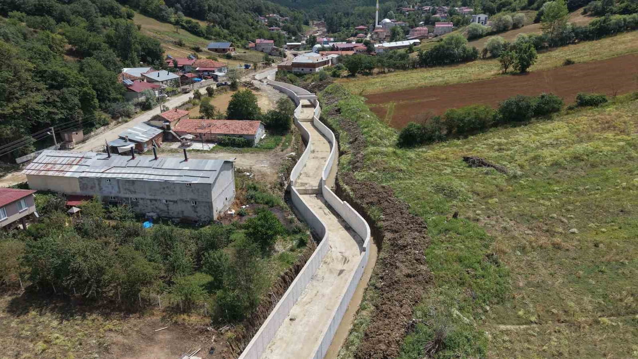 SAMSUN’UN LADİK İLÇESİ TÜFEKÇİDERE MAHALLESİ’NDE BULUNAN AMBAR DERESİ HAVZASI’NDA TAŞKIN RİSKİNİ...