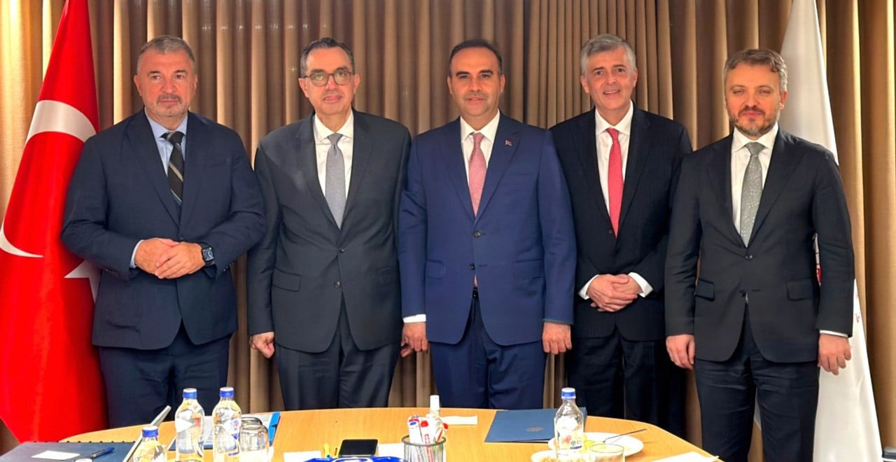 SANAYİ VE TEKNOLOJİ BAKANI MEHMET FATİH KACIR, IFC ORTA DOĞU VE ORTA ASYA BÖLGESEL BAŞKAN...