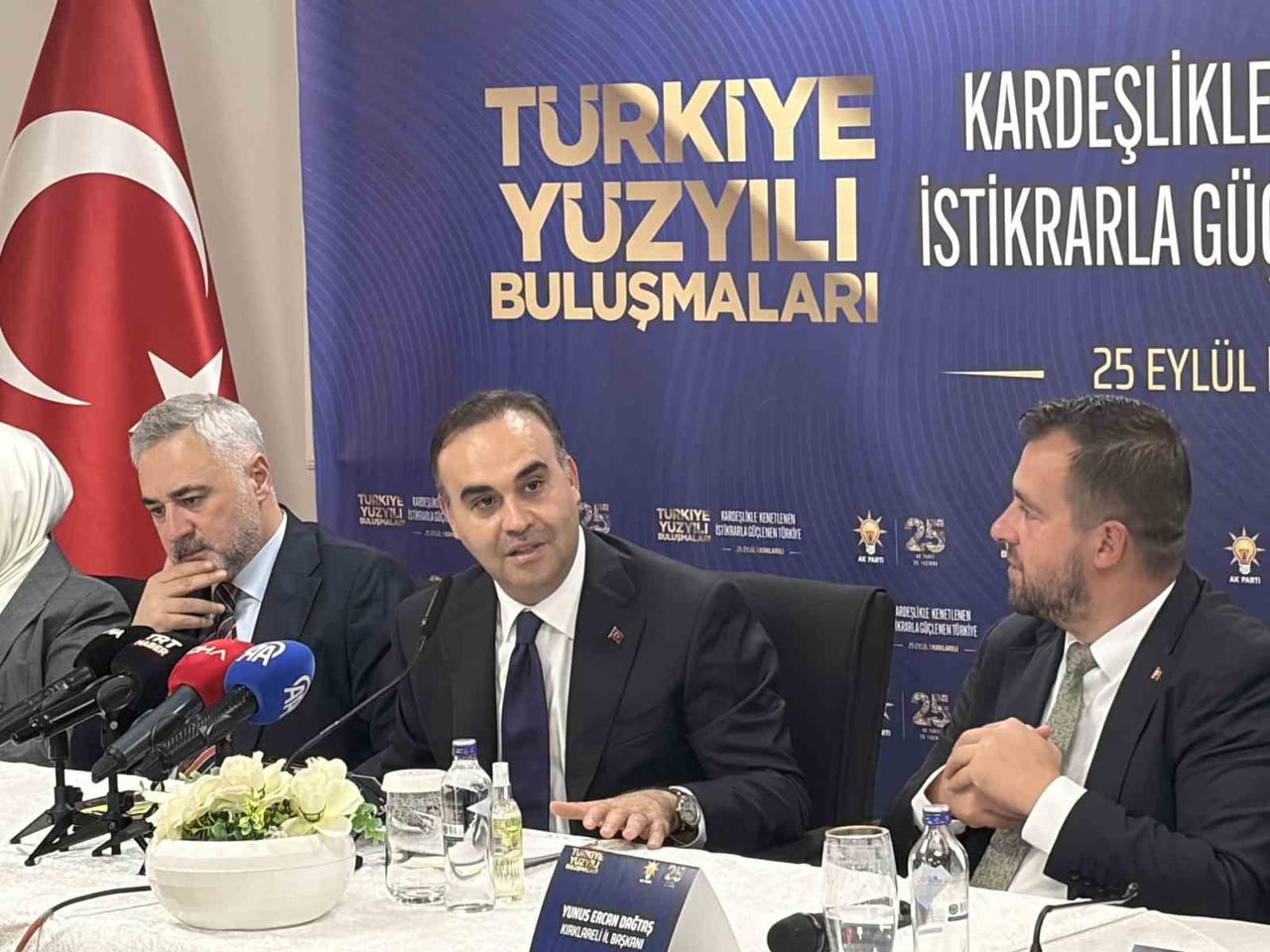 SANAYİ VE TEKNOLOJİ BAKANI MEHMET FATİH KACIR, "BÜTÜN DÜNYADA İNSANSIZ HAVA ARACI PAZARININ ÜÇTE...