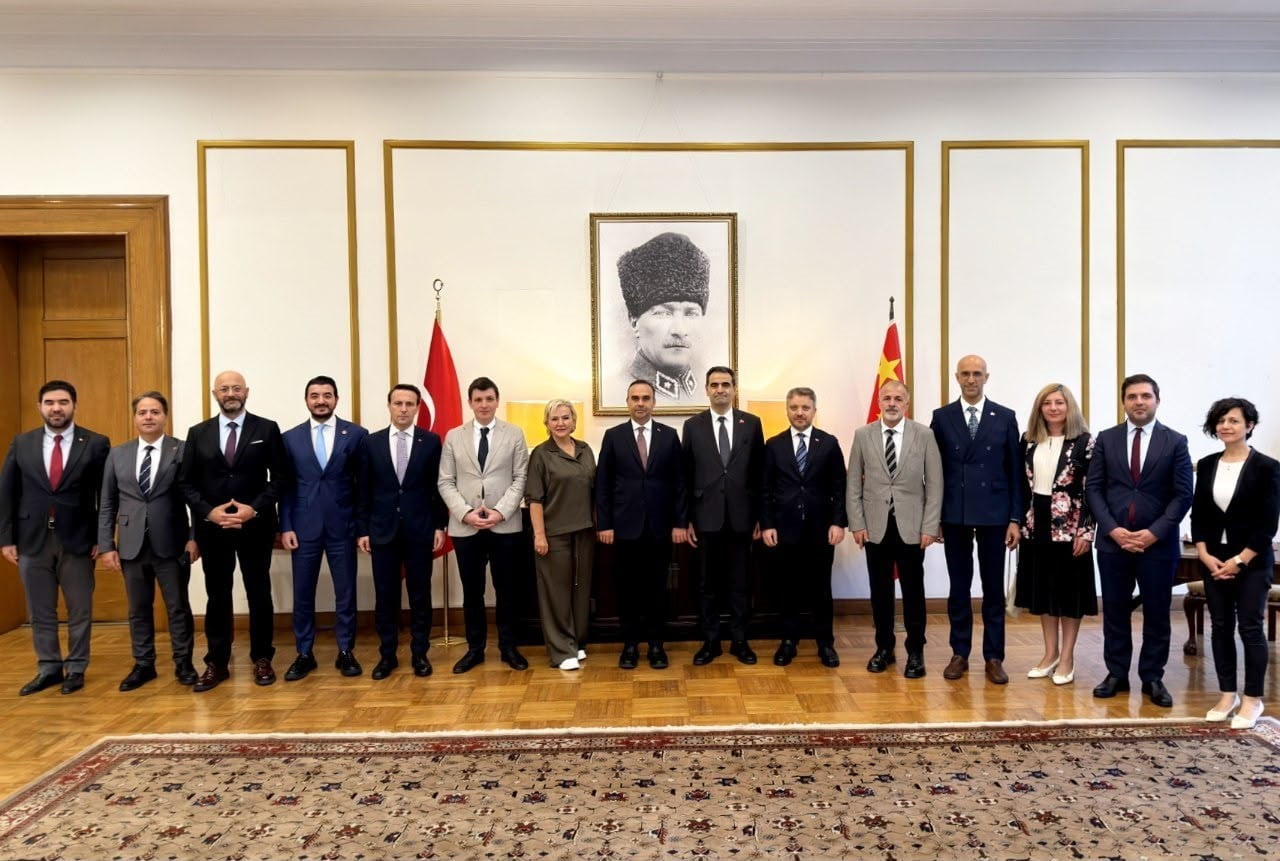 SANAYİ VE TEKNOLOJİ BAKANI MEHMET FATİH KACIR VE ÇİN BİLİM VE TEKNOLOJİ BAKANI YİN HEJUN...