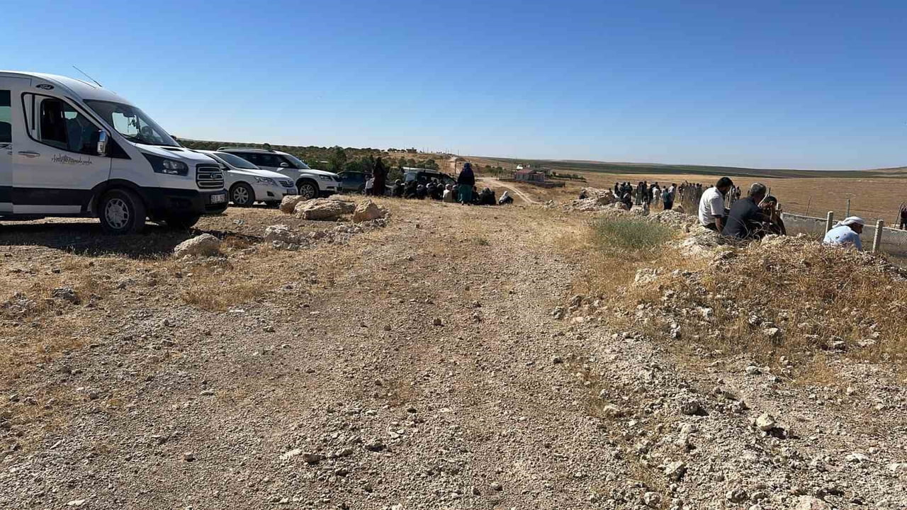 ŞANLIURFA'DA 15 YAŞINDAKİ ÇOCUK AKINTIYA KAPILARAK KAYBOLDU