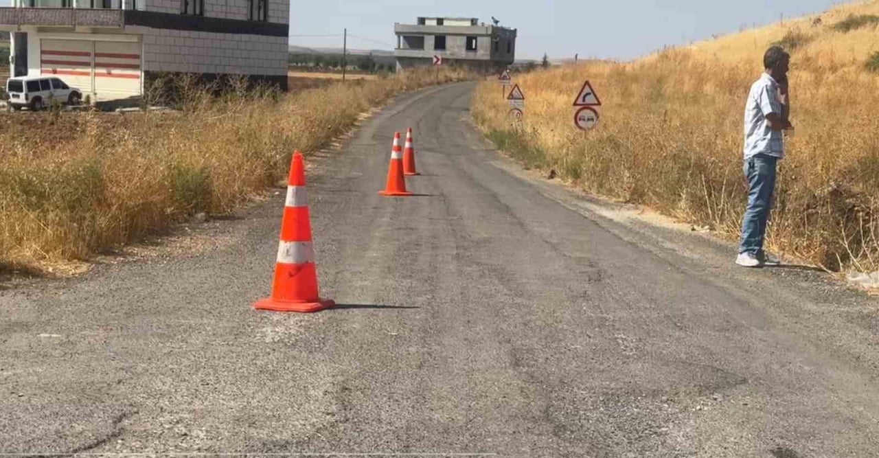 ŞANLIURFA'NIN SURUÇ İLÇESİNDE İKİ AİLE ARASINDA ARAZİ ANLAŞMAZLIĞI NEDENİYLE ÇIKAN SİLAHLI KAVGADA...