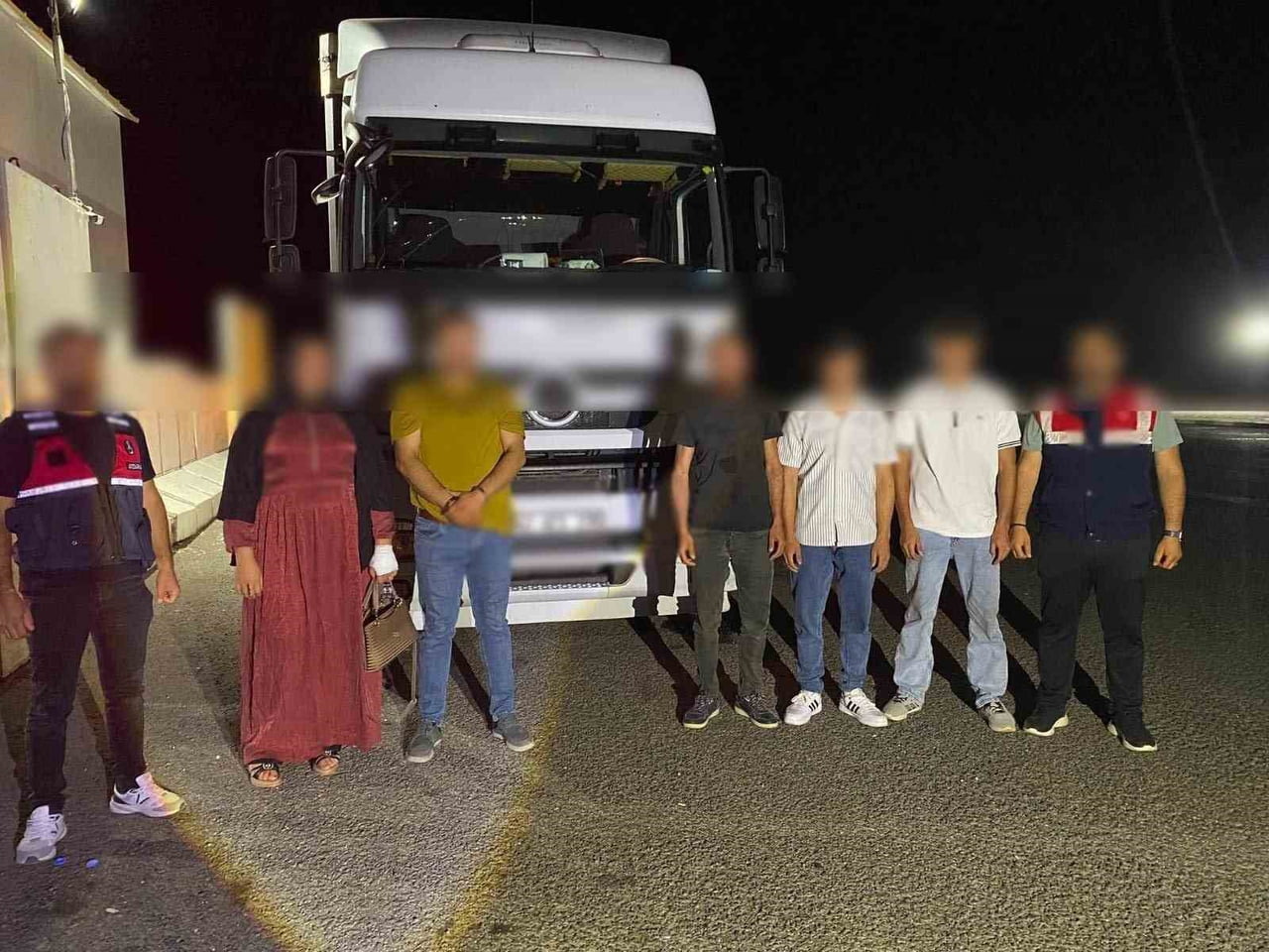 ŞANLIURFA’DA 143 GÖÇMENE İŞLEM YAPILDI