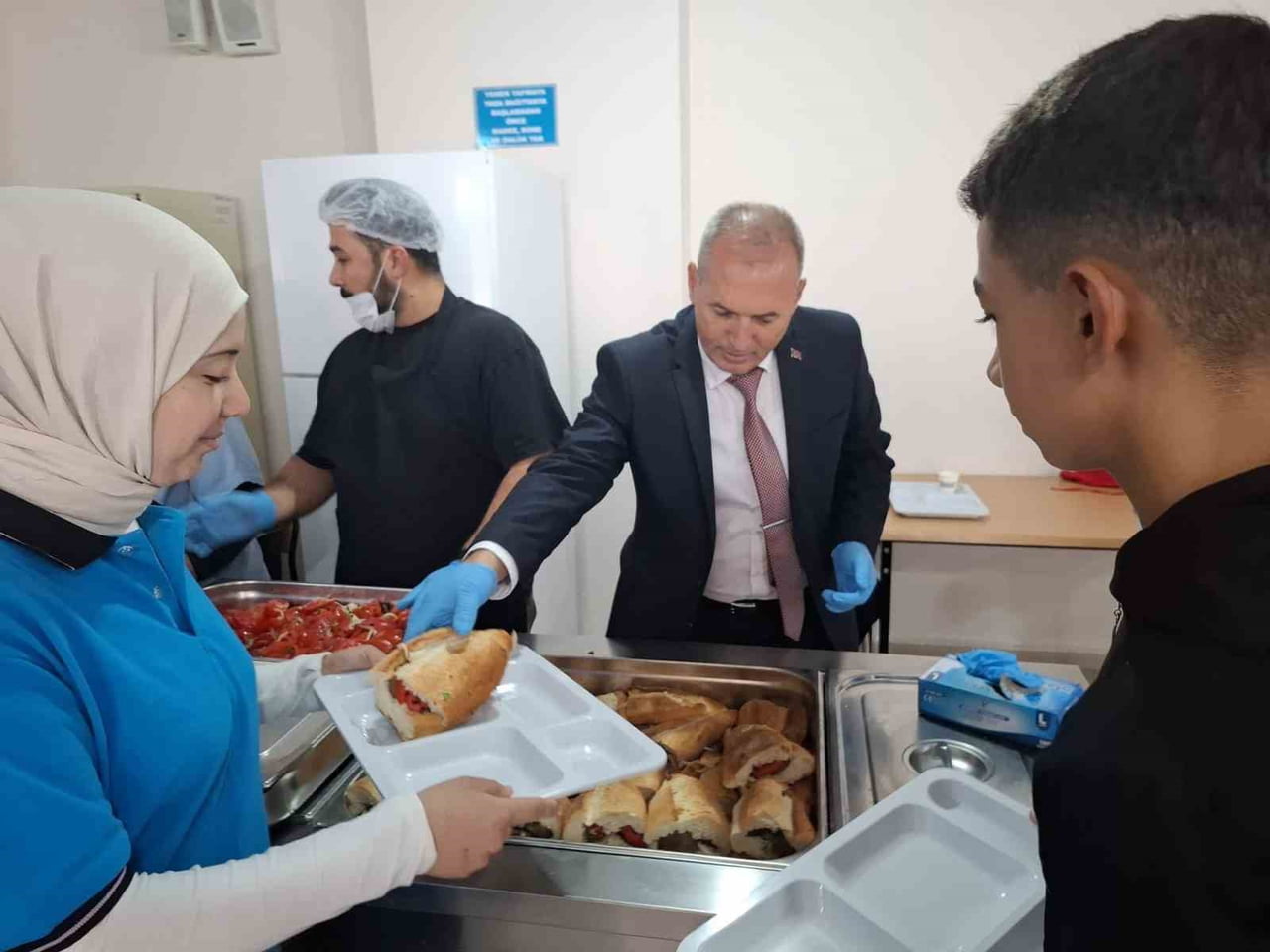 SARIGÖL İLÇE MİLLİ EĞİTİM MÜDÜRÜ YILDIRAY DEMİRTAŞ, SARIGÖL MESLEKİ VE TEKNİK ANADOLU LİSESİ...