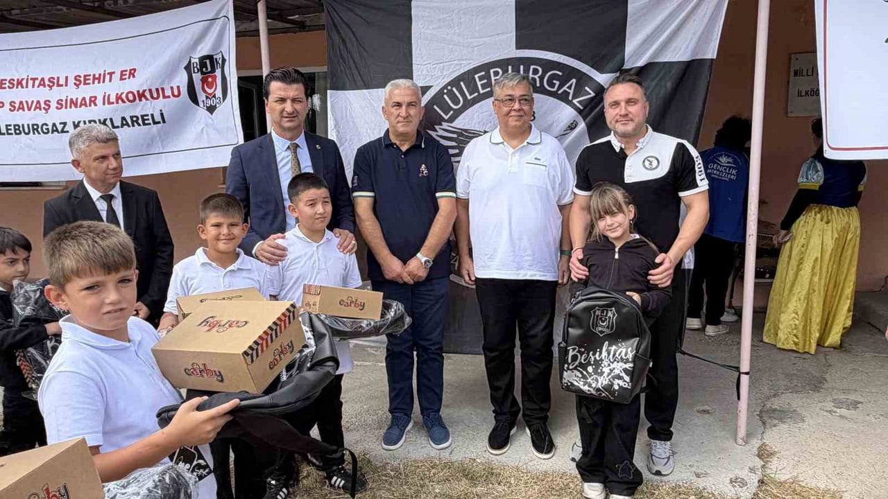 ŞEHİT ER RECEP SAVAŞ İLKOKULU’NDA DÜZENLENEN ETKİNLİKTE ÖĞRENCİLERE BEŞİKTAŞ LİSANSLI OKUL...